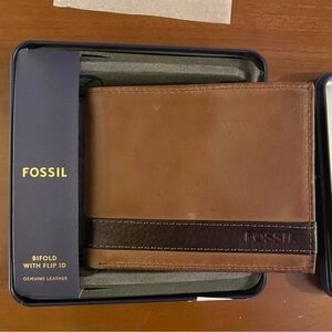 Fossil Tan and Dark Brown Leather Bifold Wallet